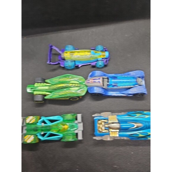 Hot Wheels Lot of 5 Mad Splash, Brit Speed, Super Stinger, DTX08 - Picture 7 of 12